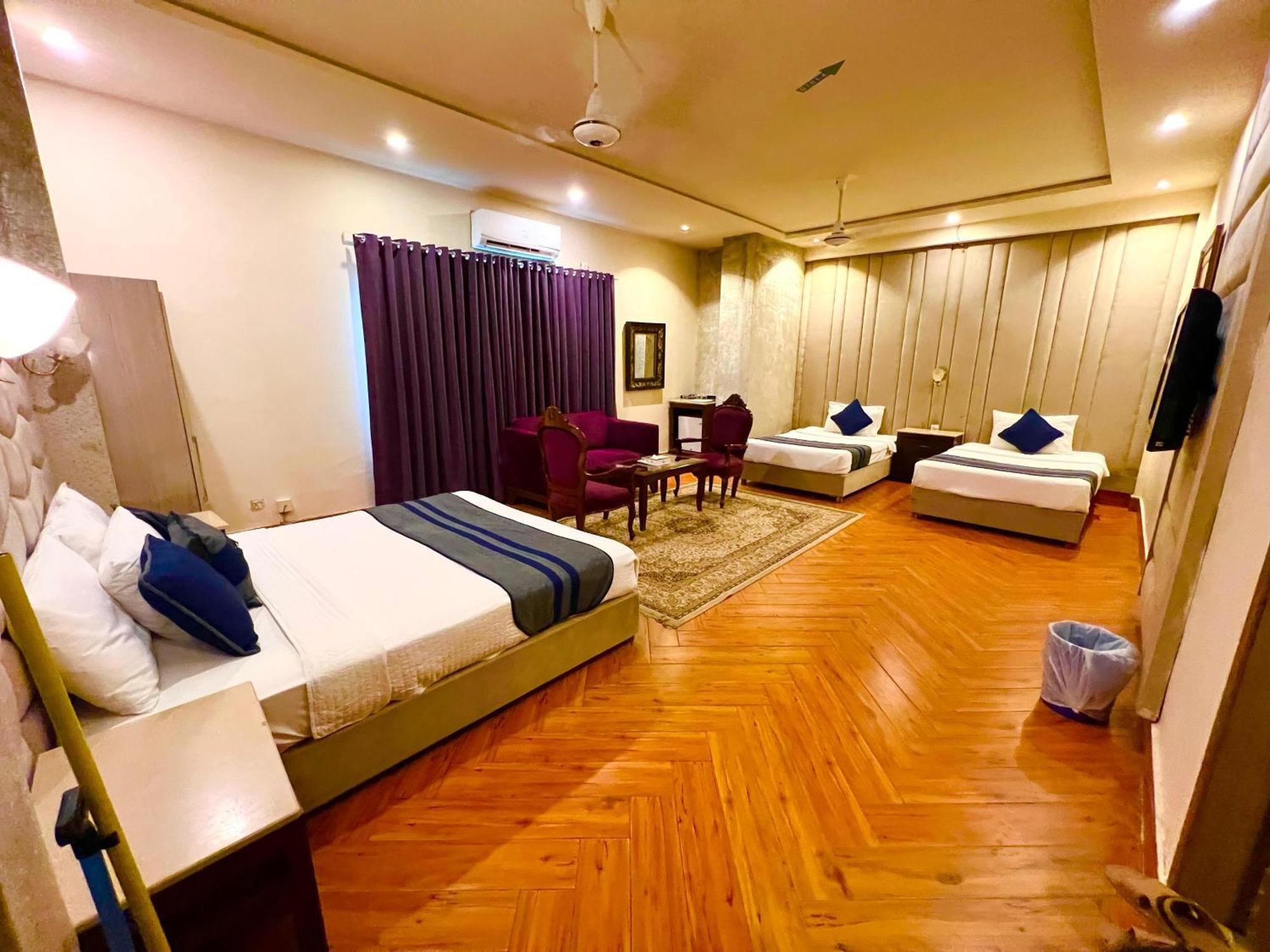Shelton Guest House Islamabad Exterior photo