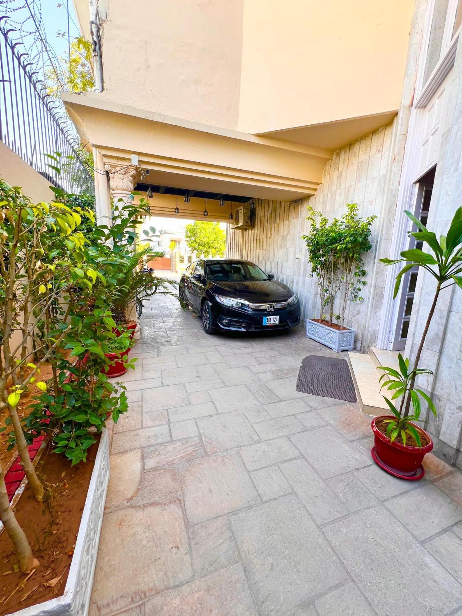 Shelton Guest House Islamabad Exterior photo