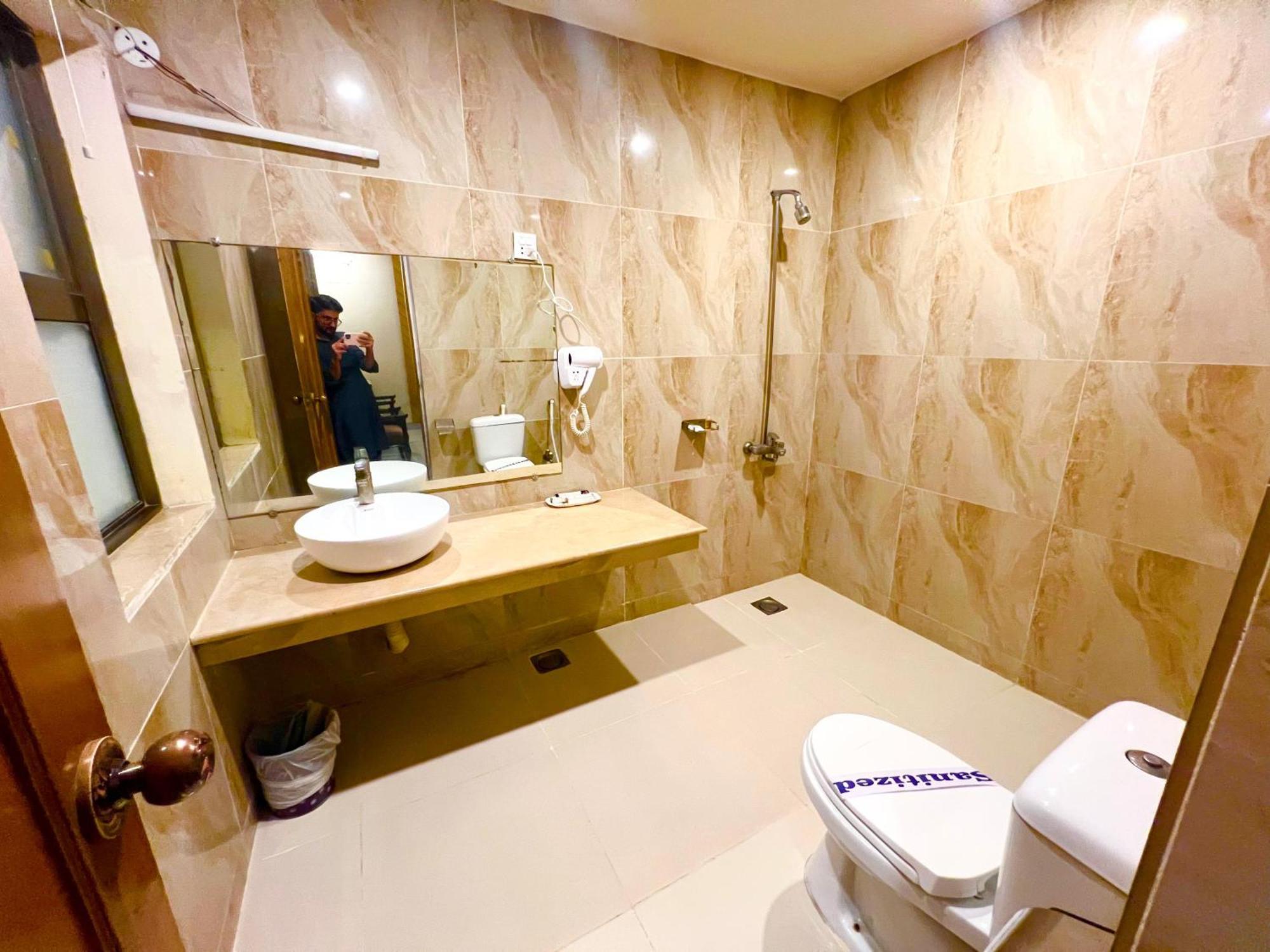 Shelton Guest House Islamabad Exterior photo