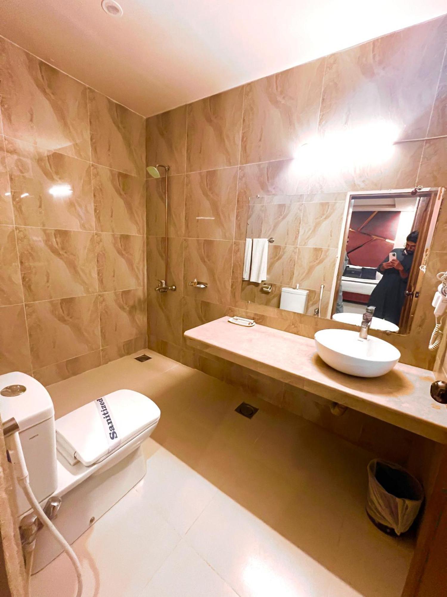 Shelton Guest House Islamabad Exterior photo
