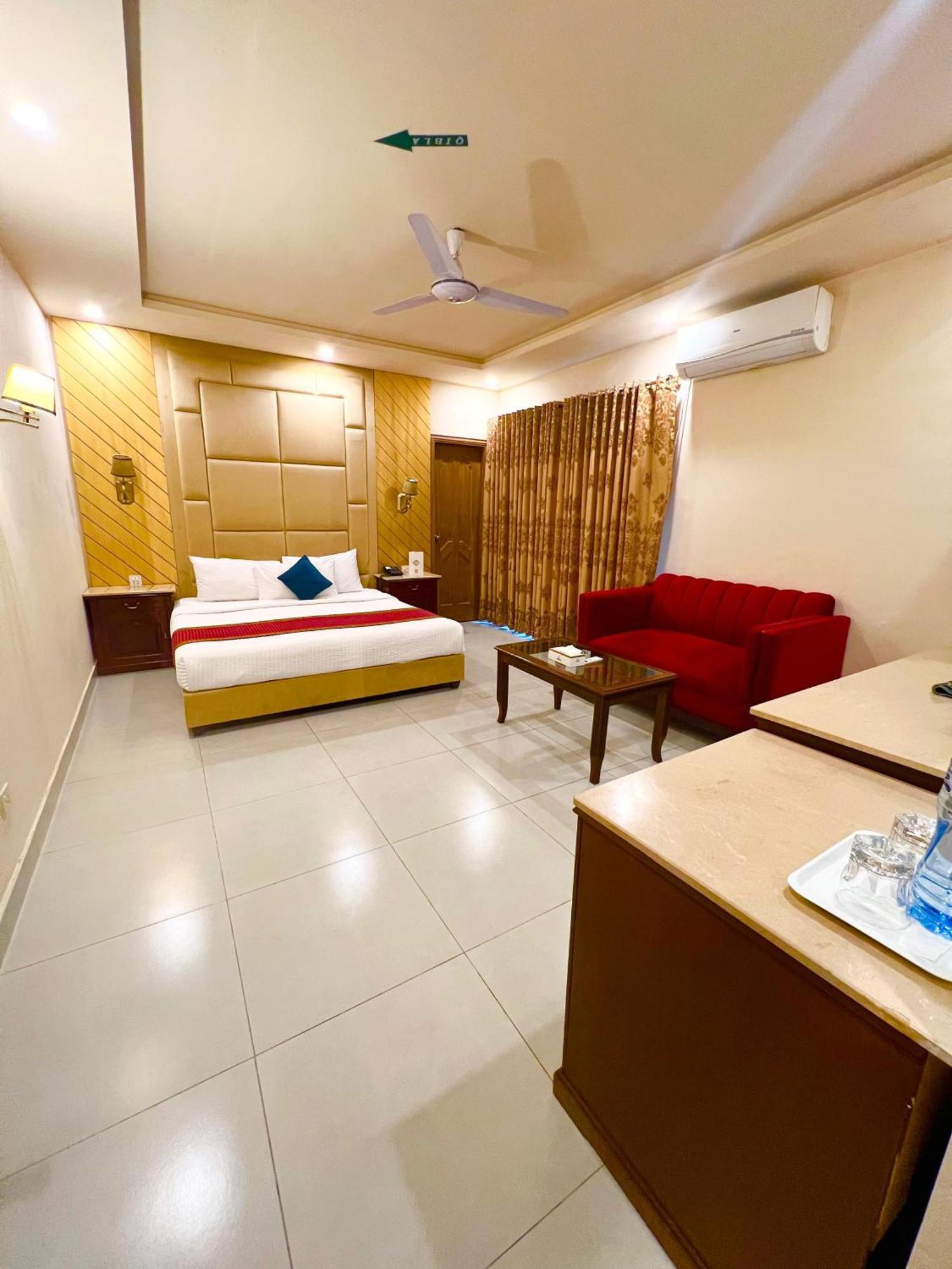 Shelton Guest House Islamabad Exterior photo